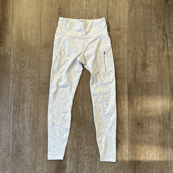 Athleta Rainier High Rise Tight Legging Jasper White Blue 
Size Small - Picture 1 of 7